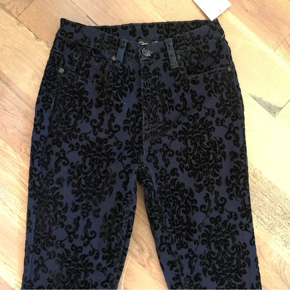 DG2 Blue Velvet Spandex Embellished Straight leg Denim Cotton Pants Size 2